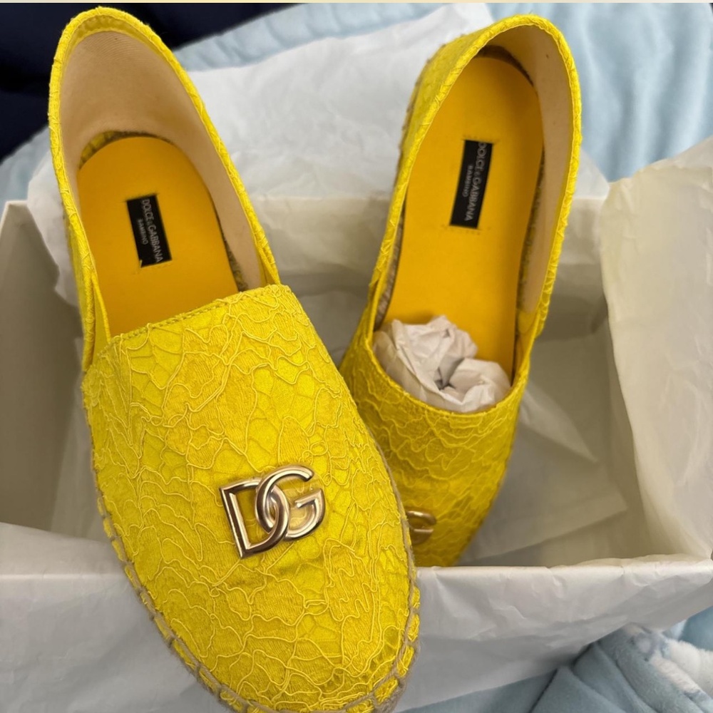 Dolce & Gabbana flats